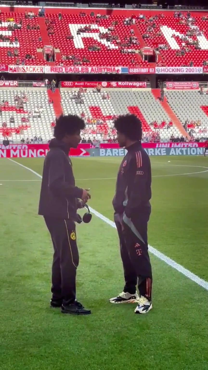 一模一樣的蓬蓬頭！一時分不清阿德耶米和格納布里了！